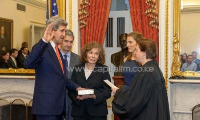 Supreme Court judge Elena Kagan administered the oath of office to Kerry during a private ceremony on Capitol Hill. He was joined by his wife Teresa, daughter Vanessa, brother Cameron and his Senate staff/AFP