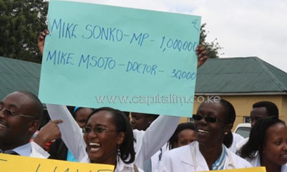 Health Secretary pledges to resolve doctors’ pay grievances