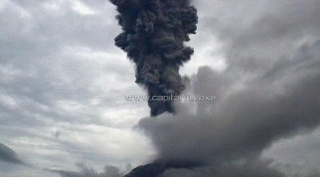 Image taken on November 20, 2013 shows Indonesia's Mount Sinabung, which has erupted eight times in just a few hours on Sunday/AFP