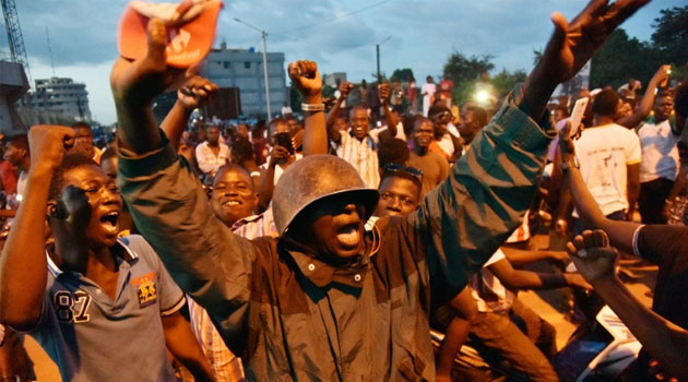 Supporters of Burkina Faso's coup leader general Gilbert Diendere rally in Ouagadougou on September 21, 2015 © AFP