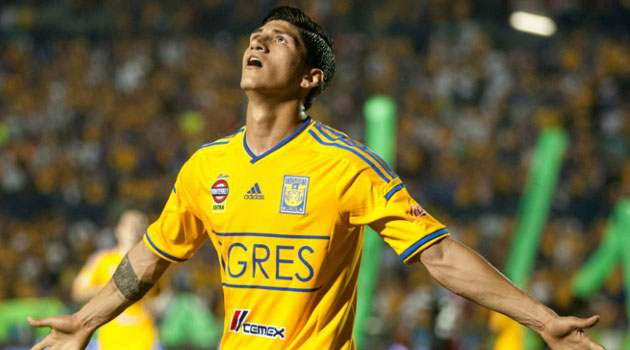 An intensive search for 25-year-old footballer Alan Pulido, pictured on April 26, 2014, is underway in the state of Tamaulipas in northeastern Mexico/AFP