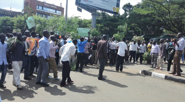 The demonstrators converged at Kondele in the morning and started marching along Jomo Kenyatta Highway/OJWANG JOE