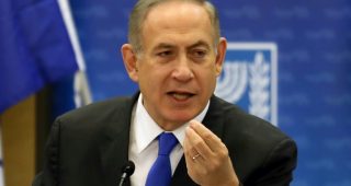 Police question Netanyahu as part of graft probe