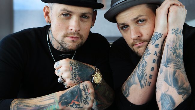 Brothers mercedes charlotte #6
