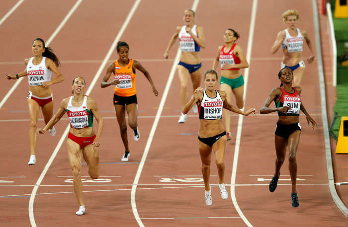Eunice Sum (right) in a close finish to her women 800m semi on August 27. 2017 in Beijing. PHOTO/IAAF/Getty Images