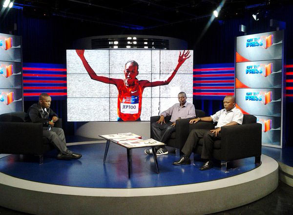 Off The Press host, James Wokabi (left) and panelists Daniel Wahome (KBC radio/Right) and Mutwiri Mutuota (Capital FM) in a previous edition of the show that marks its 100th episode on December 7, 2015. PHOTO/Courtesy