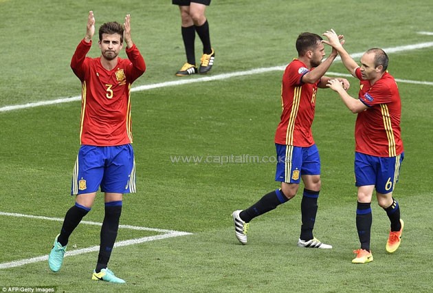 Barcelona defender Gerard Pique saved the day for the reigning champions by scoring with just three minutes left on the clock.
