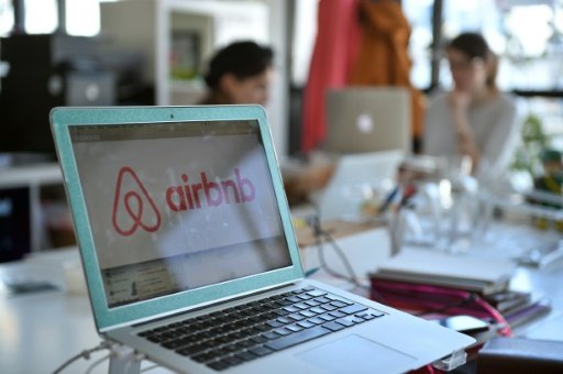  A value of $30 billion -- based on what stake in the company investors get for their money -- makes Airbnb the most precious Silicon Valley startup behind ride-sharing titan Uber