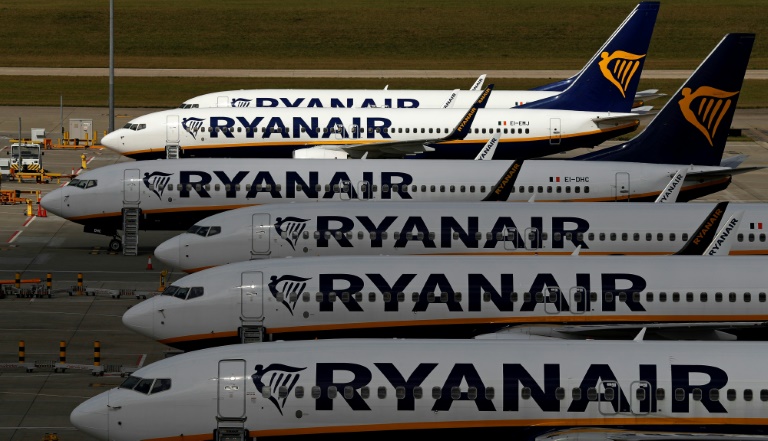 Ryanair doubles annual loss forecast on Omicron