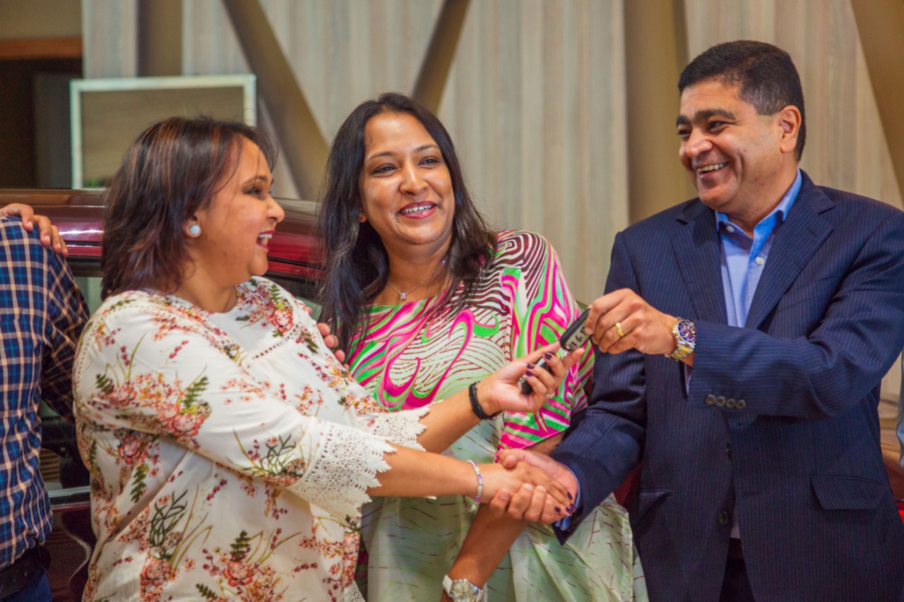 Sarit shoppers win big in Christmas bonanza