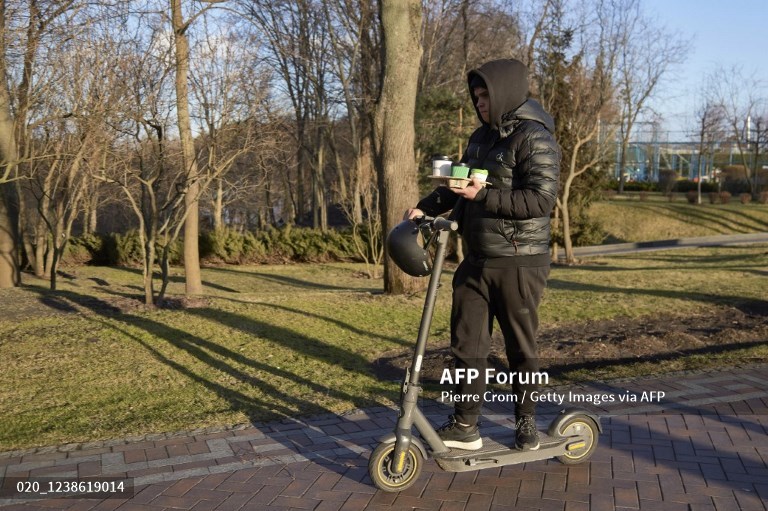 Rwanda drives e-mobility revolution with e-scooter taxis