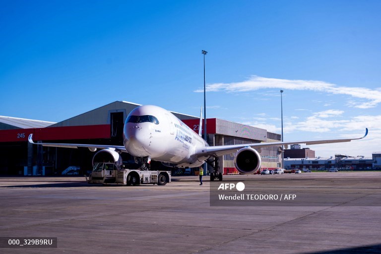 Qantas to launch longest non-stop passenger flight