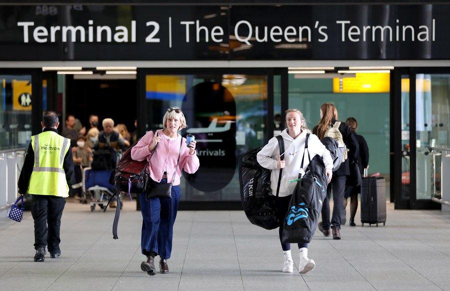 Heathrow scraps 100ml liquid container limit