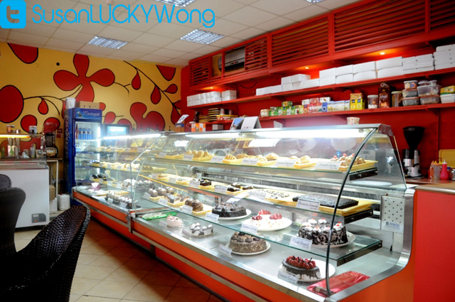 CAFE MOCHA MOMBASA KENYA PHOTOGRAPHED BY SUSAN WONG AUGUST 2012