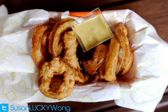 big square kenya restaurant review photographed by susan wong - onion rings