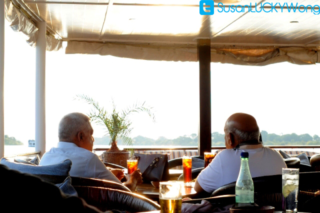 Sunset cruise on Zambezi River photgraphed by Susan Wong 2013 5