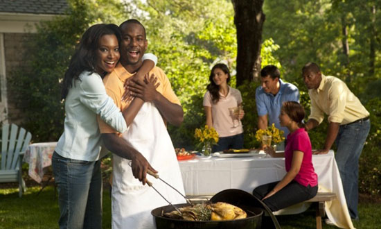 black-couple-grilling