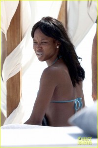 Naomi Campbell makes it another Beach Day in Malindi **USA ONLY**