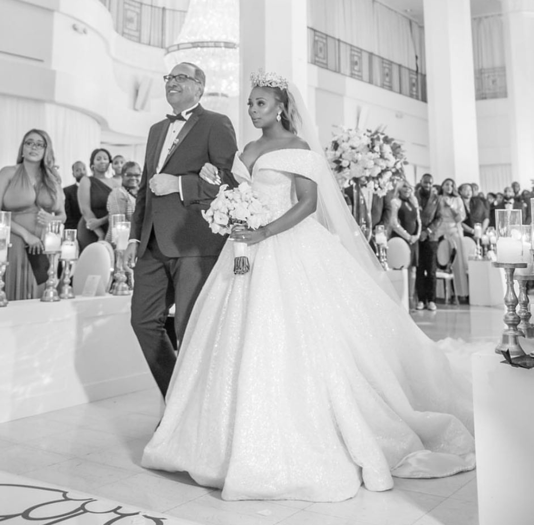 5 of our favorite looks from Actress Eva Marcille’s 350,000 FairyTale