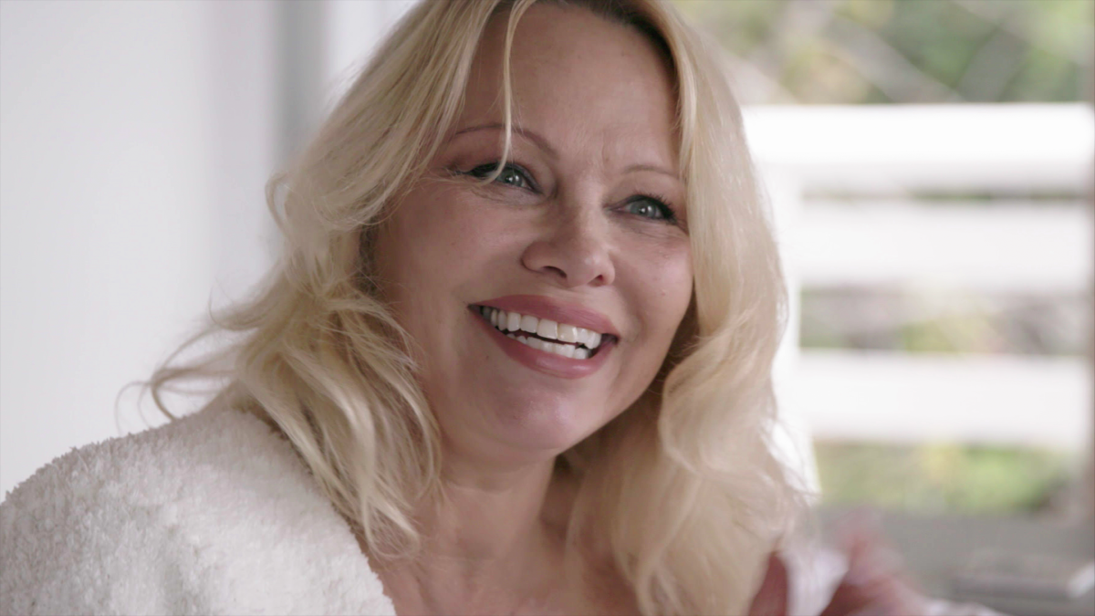 “Baywatch” Star Pamela Anderson Speaks On Her Decision To Quit Makeup