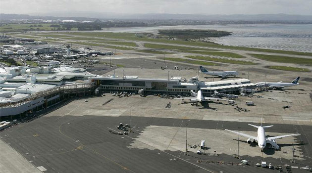 Auckland airport, the country's largest, has warned travellers to expect delays © AFP/File