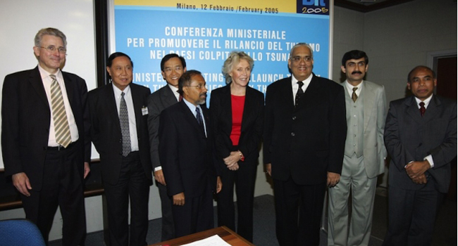 Ravi Thapar (second from right) and other ministers at a meeting in Milan/AFP