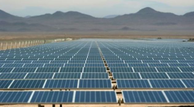 A solar plant near El Salvador, in the Atacama desert, northern Chile/AFP