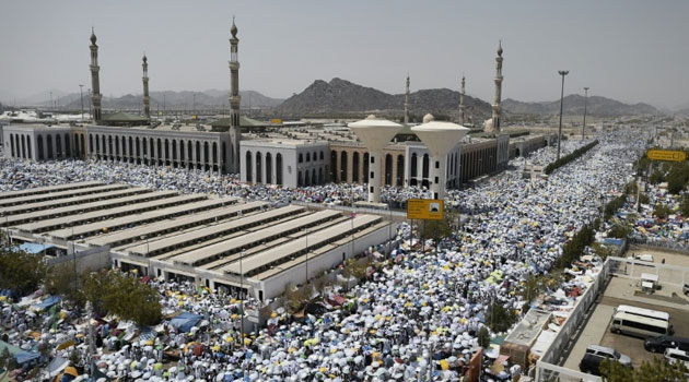 A stampede during hajj killed at least 100 people, Saudi authorities say  © AFP/File