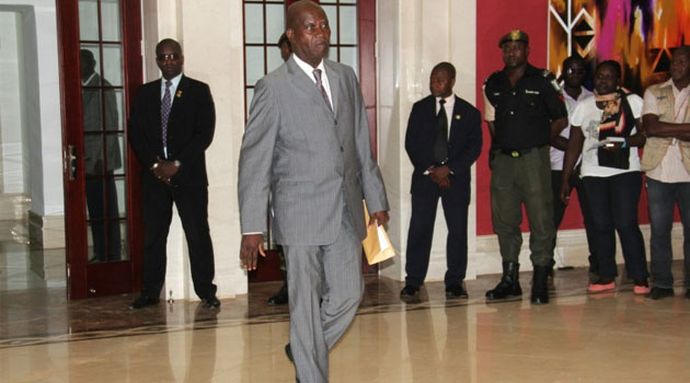 Guinea Bissau's newly appointed Prime Minister Carlos Correia, 81, arrives at the presidential office in Bissau on September 17, 2015  © AFP