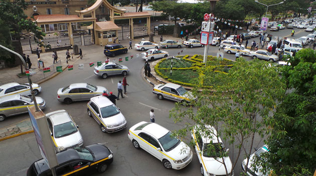 The taxi drivers block roads in their previous protest in Nairobi/FILE