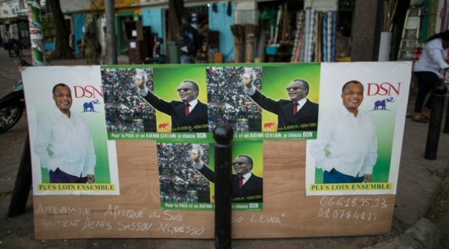 Electoral posters of incumbent Congolese President Denis Sassou-Nguesso are seen at a busy intersection in Brazzaville ©Marco Longari (AFP