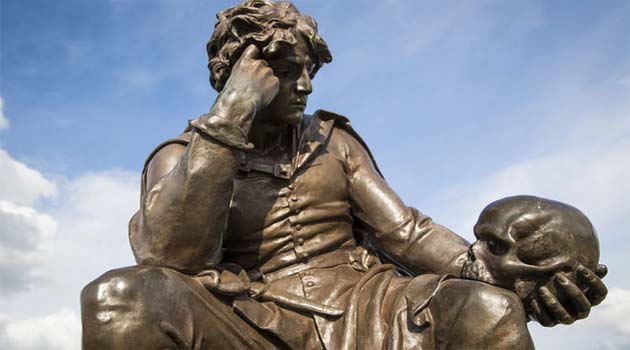 A statue of William Shakespeare's Hamlet character at the Gower Memorial is pictured in Stratford-upon-Avon, central England/AFP 