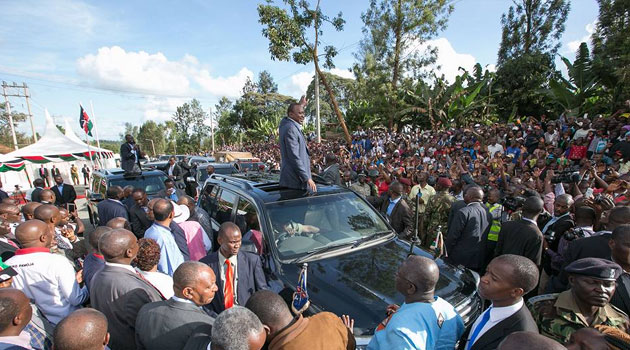 Speaking after commissioning the Kangema-Gacharage Road in Kiharu Constituency in Murang'a County, President Kenyatta said the government would not compromise on lazy contractors who do not complete their work on schedule/PSCU