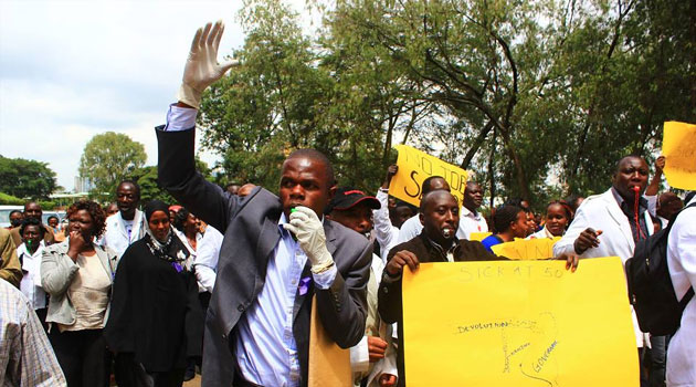 But the Secretary General of the Kenya Medical Practitioners and Dentists Union Ouma Oluga insists that the strike is still on/FILE