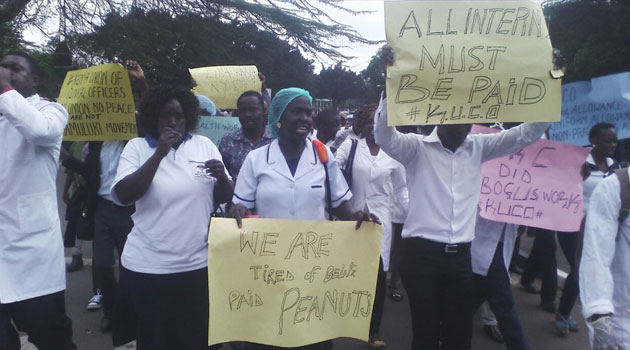 Addressing reporters at KNH, Kenya Medical Practitioners, Pharmacists and Dentists Union Secretary General Ouma Oluga emphasized that they will accept nothing less than the implementation of the Collective Bargaining Agreement signed in 2013/CFM NEWS