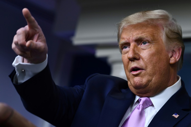 Trump threatens to impose additional 100% tariff on China