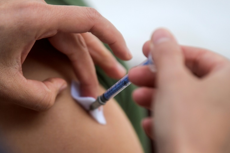 US authorizes Pfizer-BioNTech vaccine for 12-15 year olds » Capital News