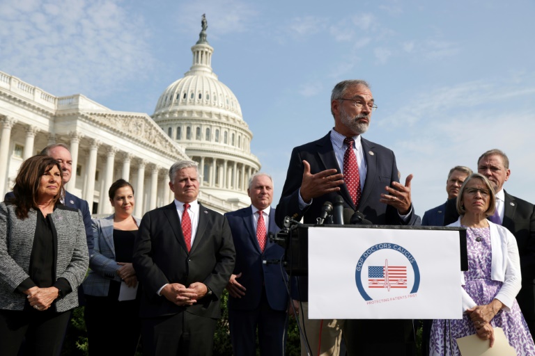 As Covid surges, more US Republicans urging vaccinations » Capital News