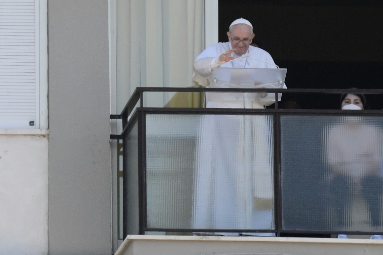 Pope greets faithful for prayer from Rome clinic balcony » Capital News