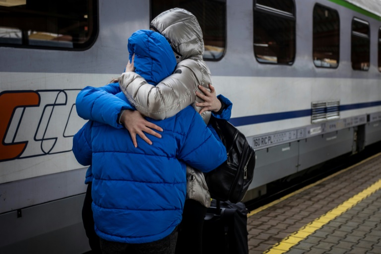 Nearly 4.25 mn Ukrainians flee abroad, 7.1 mn IDPs: UN » Capital News