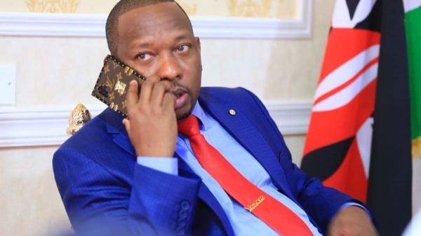 Sonko has implored upon Wiper Leader Kalonzo Musyoka to quit the opposition and join forces with President William Ruto. Sayhs he is likely to succeed Ruto if he decamps.