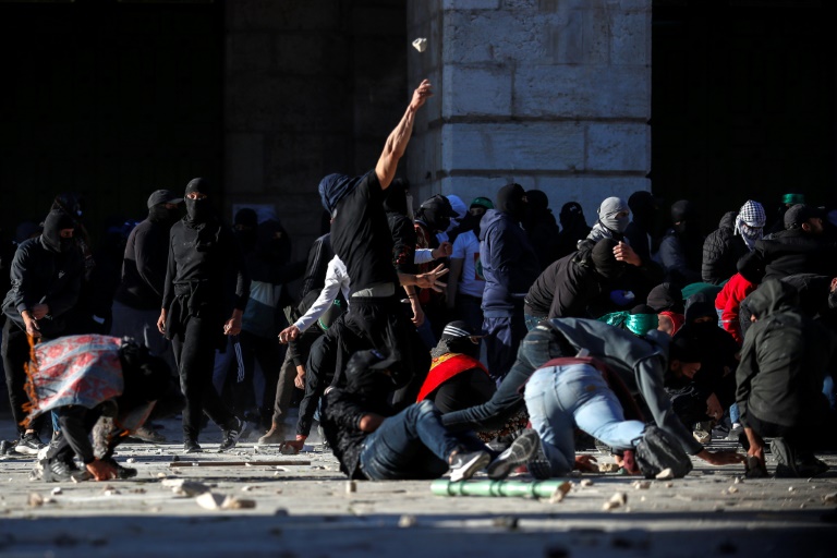 More than 150 hurt in Jerusalem clashes as religious festivals overlap » Capital News