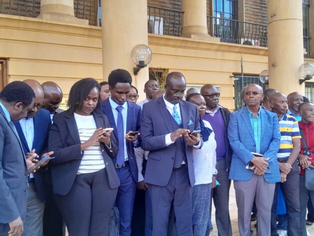 600 former Standard Chartered Bank employees sue firm over wrong pension calculations
