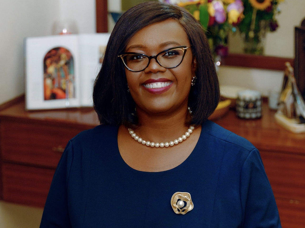 The Power of Giving: A Call for Service-Oriented Leadership on International Women’s Day