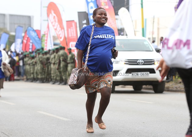Woman gives birth moments after Beyond Zero participation pregnant woman - Woman gives birth moments after Beyond Zero participation