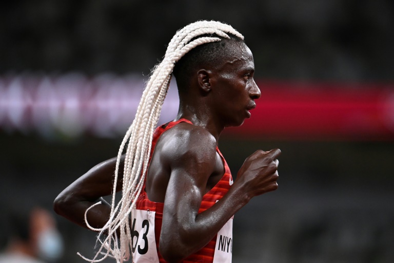 ‘Keep looking forward’ says Niyonsaba, barred from 800m