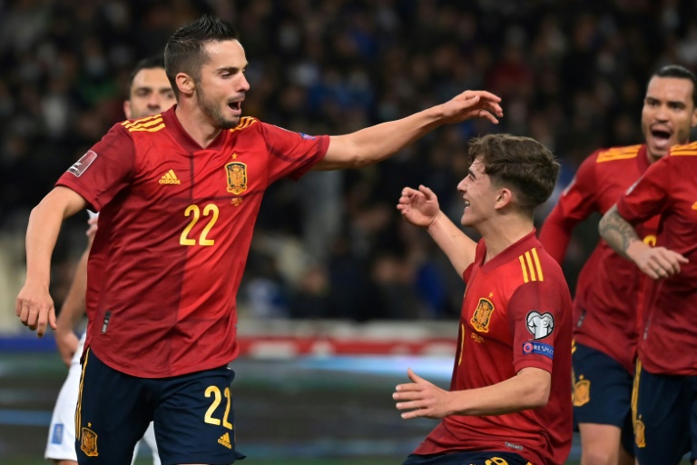 Spain pounce on Sweden shock, Portugal held by Ireland