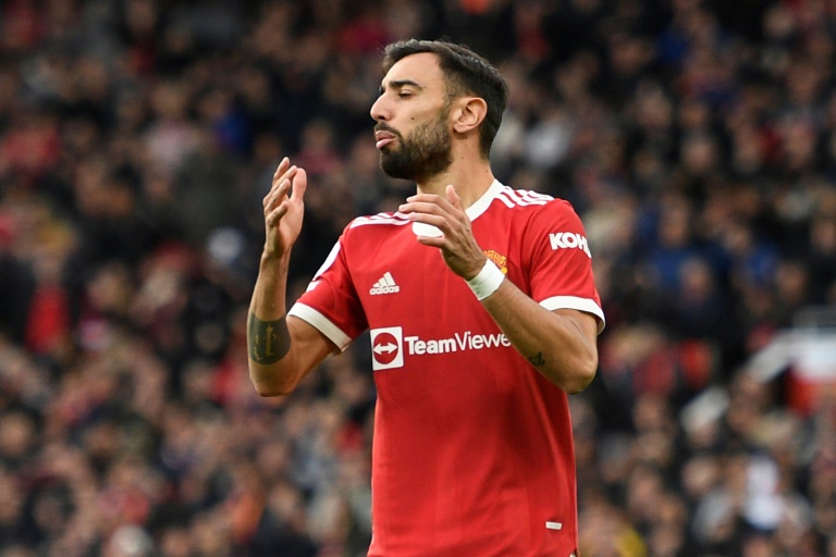 Fernandes says Man Utd players should look in the ‘mirror’