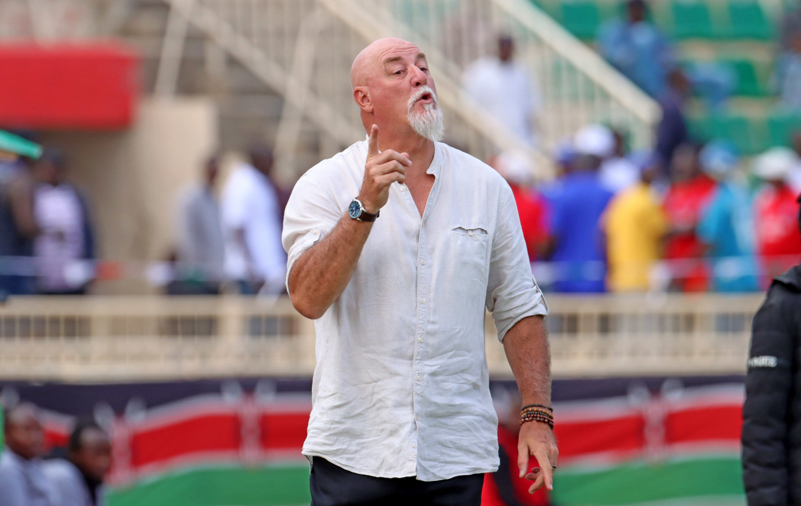 Vous ne comprenez pas le Français? – AFC coach Aussems refuses to speak English, gives interview in French - Capital Sports Vous ne comprenez pas le Français? – AFC coach Aussems refuses to speak English, gives interview in French - Capital Sports