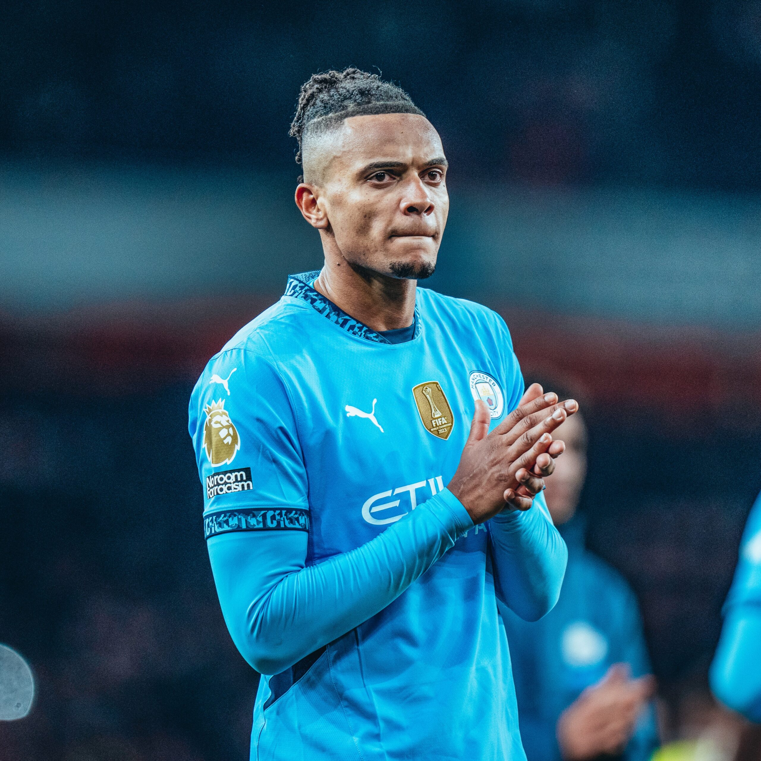 Crystal Palace make approach for Man City&#8217;s Akanji